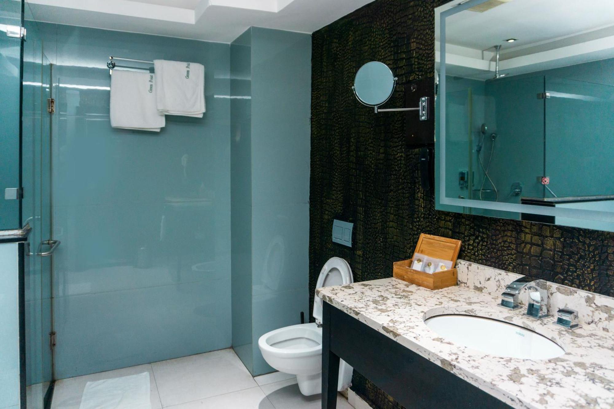 Greenpoint Hotel ลากอส ภายนอก รูปภาพ