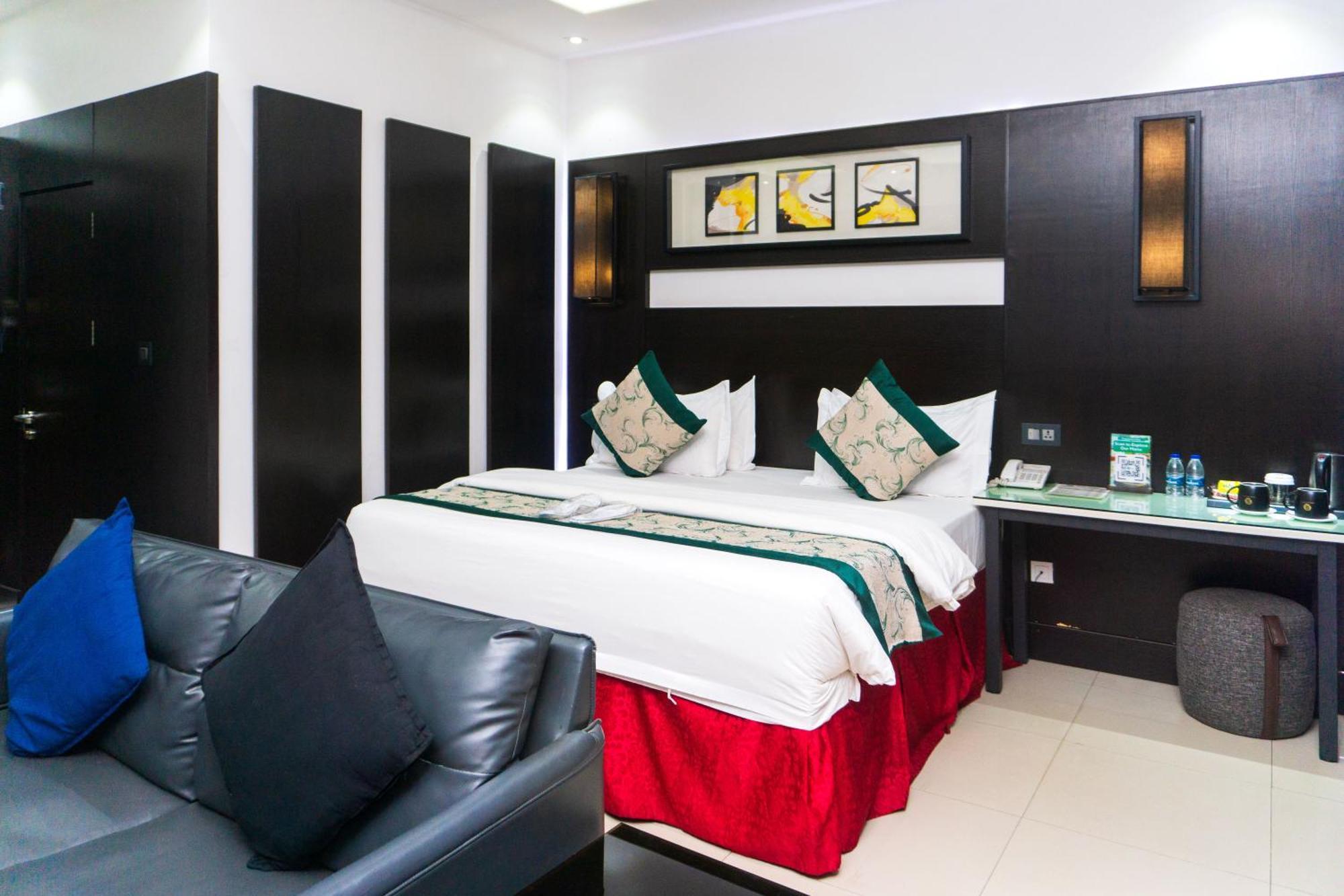 Greenpoint Hotel ลากอส ภายนอก รูปภาพ